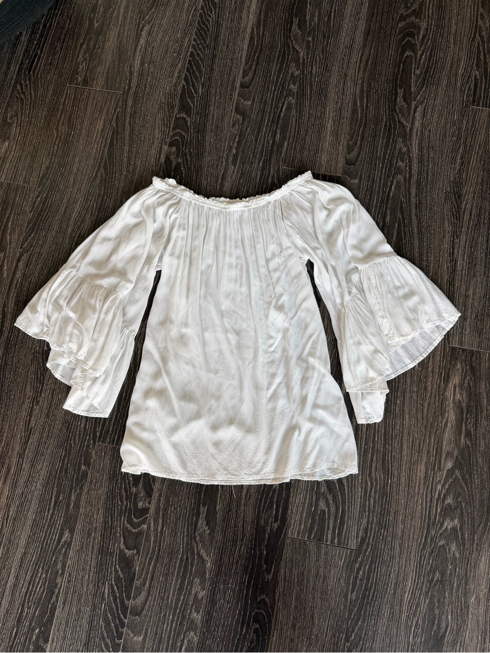 White Top - Classic Plain Tee